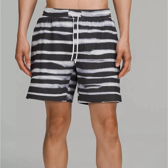 Mens lululemon pool short 7” - Picture 1 of 8